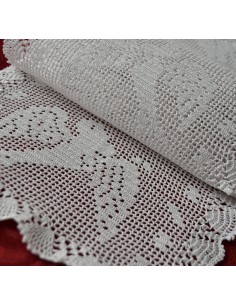 CENTRO REALIZZATO A MANO AD UNCINETTO 34x25cm