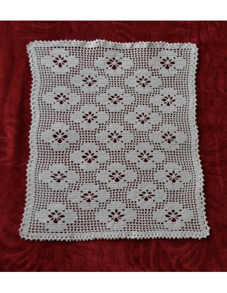 CENTRO REALIZZATO AD UNCINETTO 52x25cm "Fiori"