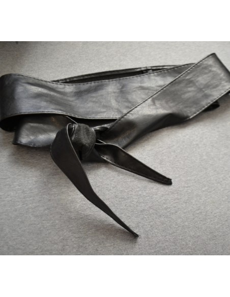 CINTURA IN ECO PELLE tg.77/89cm Moschino