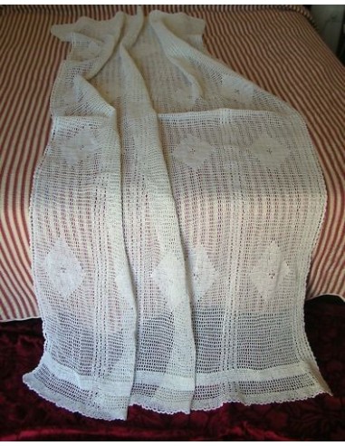 TENDA REALIZZATA A MANO AD UNCINETTO 220x120 cm