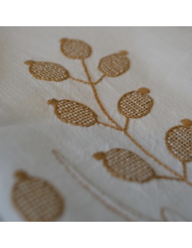 TOVAGLIA  RICAMATA A MANO 124x218cm