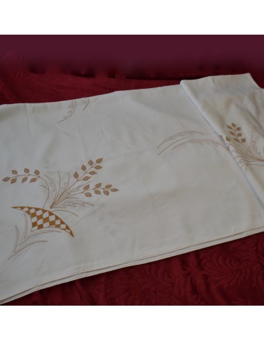 TOVAGLIA  RICAMATA A MANO 124x218cm
