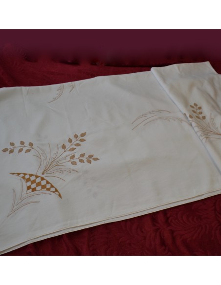 TOVAGLIA  RICAMATA A MANO 124x218cm