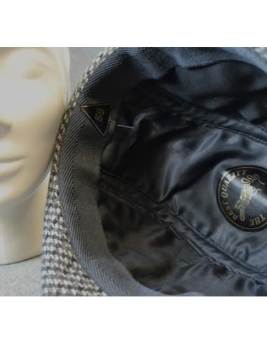 CAPPELLO  NERO tg. 55/56