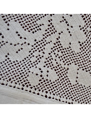 ANTICA TOVAGLIA / COPRITAVOLO CON UNCINETTO 88x88 cm