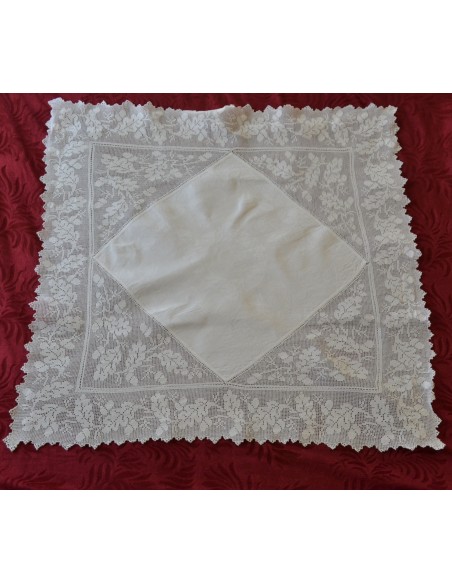 ANTICA TOVAGLIA / COPRITAVOLO CON UNCINETTO 88x88 cm