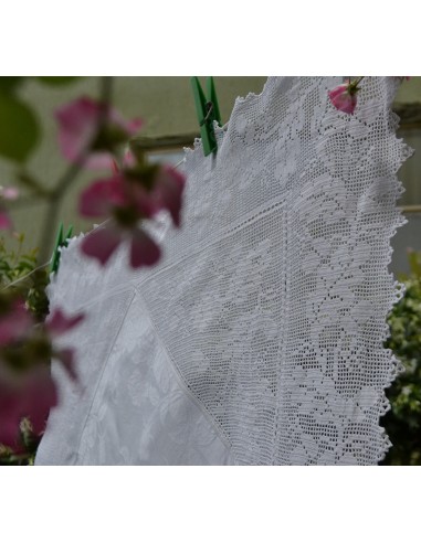 ANTICA TOVAGLIA / COPRITAVOLO CON UNCINETTO 88x88 cm