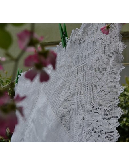 ANTICA TOVAGLIA / COPRITAVOLO CON UNCINETTO 88x88 cm