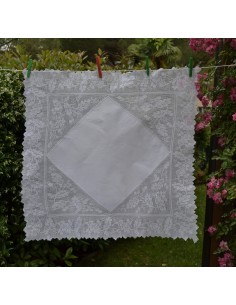 ANTICA TOVAGLIA / COPRITAVOLO CON UNCINETTO 88x88 cm