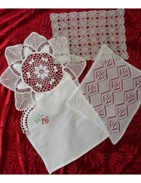 SET 4 CENTRI  REALIZZATI A MANO