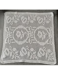 CENTRO REALIZZATO AD UNCINETTO 51x51cm