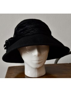 CAPPELLO LANA NERO tg. 55/56 2