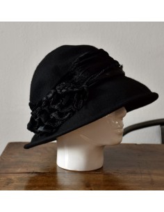 CAPPELLO LANA NERO tg. 55/56