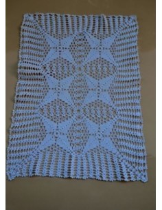 CENTRO REALIZZATO A MANO AD UNCINETTO 51x36cm