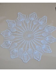 CENTRO REALIZZATO A MANO AD UNCINETTO diam. 55 cm