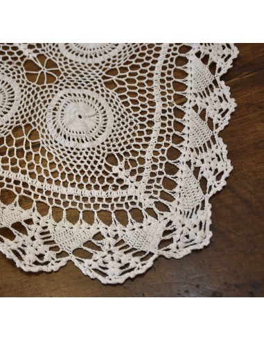 TOVAGLIETTA  REALIZZATA A MANO AD UNCINETTO 78x78 cm