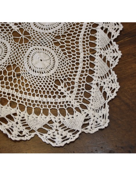TOVAGLIETTA  REALIZZATA A MANO AD UNCINETTO 78x78 cm