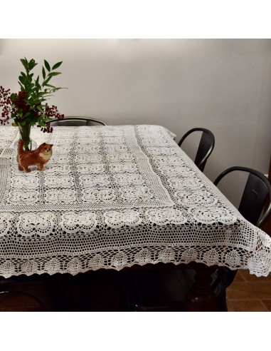 TOVAGLIETTA  REALIZZATA A MANO AD UNCINETTO 114x172 cm