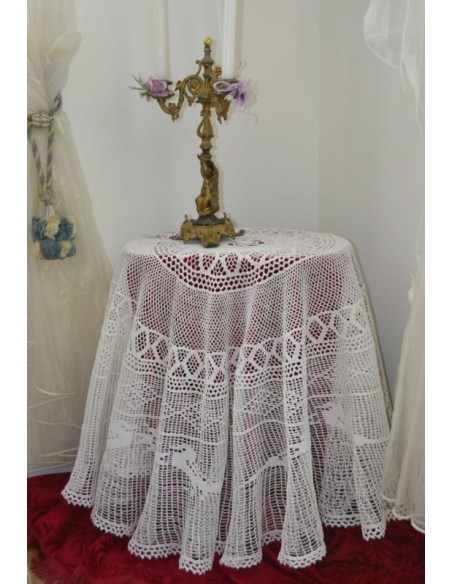 COPRITAVOLO  REALIZZATO AD UNCINETTO diam. 140 cm