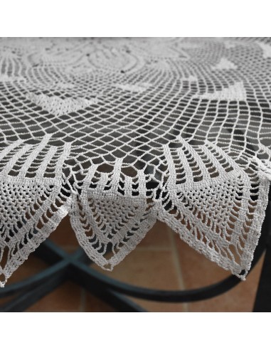 TOVAGLIETTA REALIZZATA AD UNCINETTO diam. 81cm