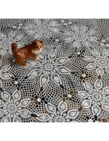 TOVAGLIETTA REALIZZATA AD UNCINETTO diam. 113cm