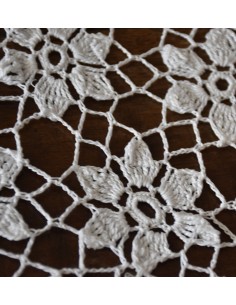 DUE CENTRI REALIZZATI A MANO AD UNCINETTO 2