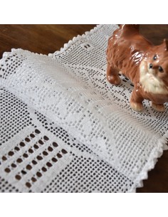 CENTRO REALIZZATO A MANO AD UNCINETTO 67x22 2