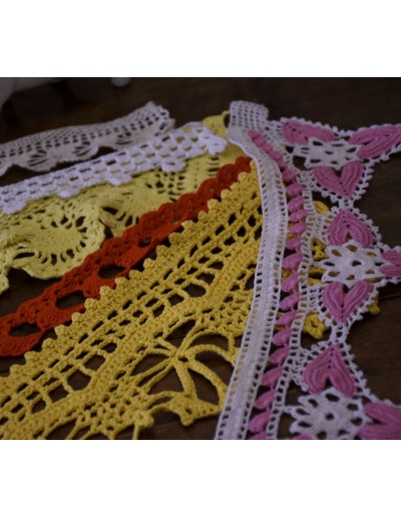 SET  BORDINI / PIZZI  UNCINETTO COLORATI