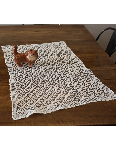 CENTRO 73x45cm UNCINETTO A MANO