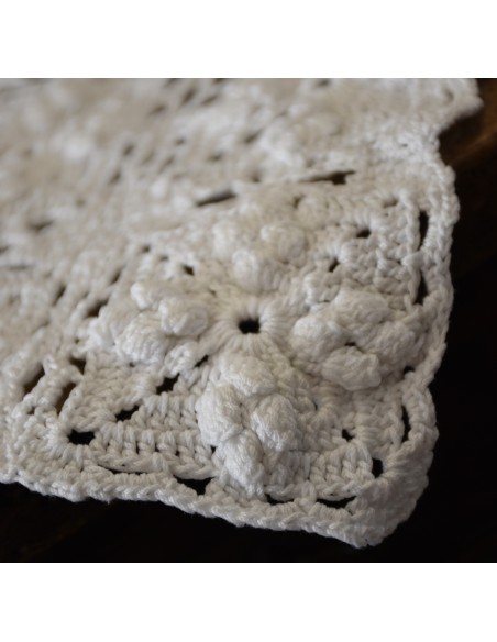 CENTRO 70x80cm UNCINETTO A MANO