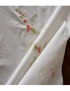 TOVAGLIETTA RICAMATA 83x83xm 2