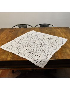 TOVAGLIETTA REALIZZATA A MANO AD UNCINETTO 65x65 cm