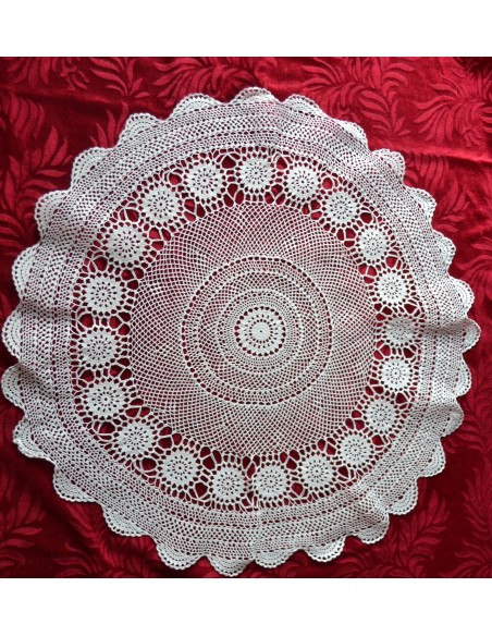 TOVAGLIETTA REALIZZATA A MANO AD UNCINETTO diam. 70 cm