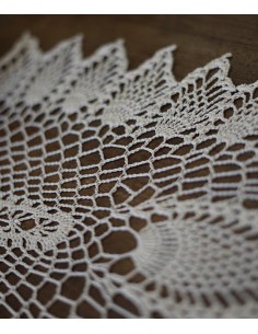 CENTRO REALIZZATO A MANO AD UNCINETTO 85x33cm ECRù 2