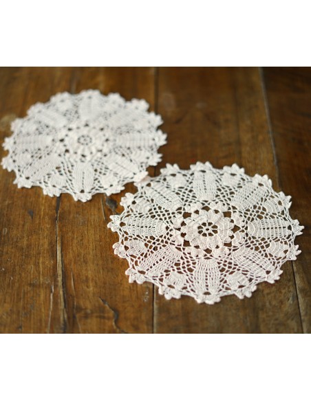 SET 2 CENTRI  REALIZZATI A MANO ROSA