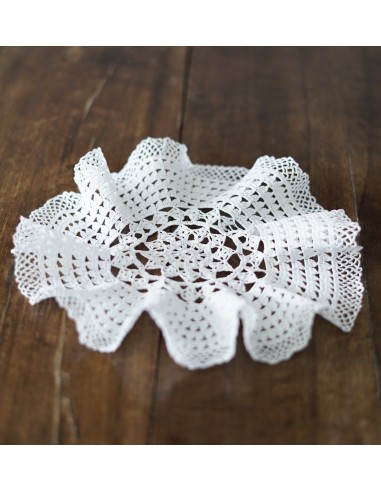 CENTRO REALIZZATO A MANO  UNCINETTO diam.22cm