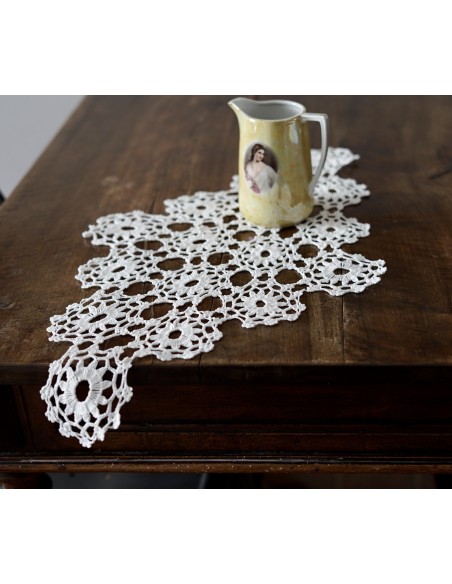 CENTRO REALIZZATO A MANO  UNCINETTO 65x36cm