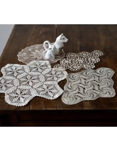 SET 4 CENTRI ECRù REALIZZATI A MANO