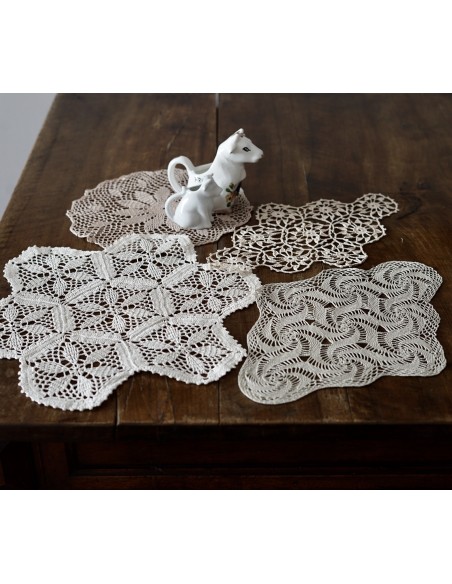 SET 4 CENTRI ECRù REALIZZATI A MANO