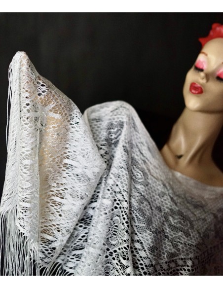 PONCHO BIANCO  IN PIZZO