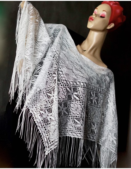 PONCHO BIANCO  IN PIZZO