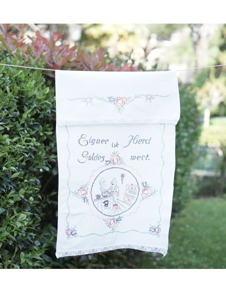 TENDINA LIBERTY RICAMATA A MANO 100x51cm