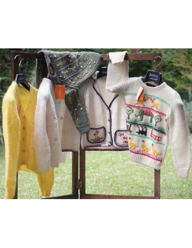 MAGLIONE LANA REALIZZATO A MANO TG 7/9 anni