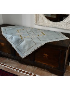 TOVAGLIETTA  RICAMATA A MANO 98x98 cm