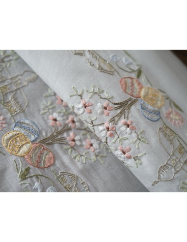 TOVAGLIETTA PASQUALE RICAMATA A MANO 80x80 cm