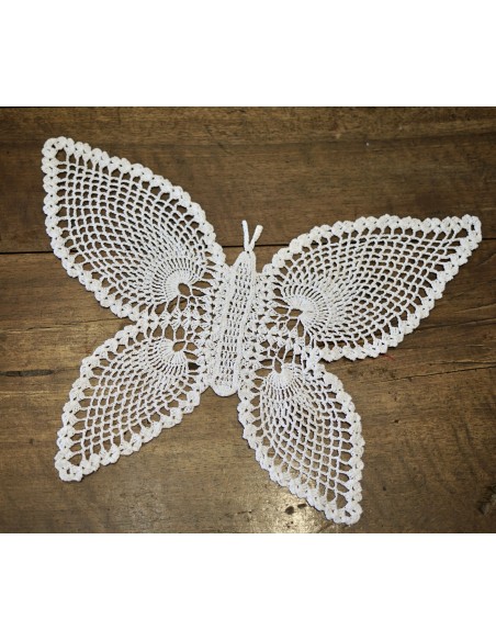 FARFALLA AD UNCINETTO 39x28 cm