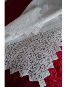 ANTICA TOVAGLIA / COPRITAVOLO CON UNCINETTO 88x88 cm