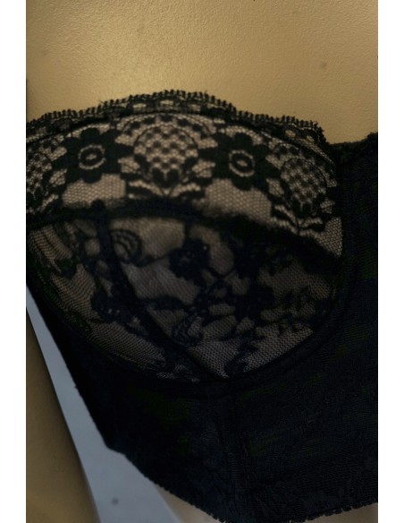TOP CON REGGISENO NERO  tg.36A