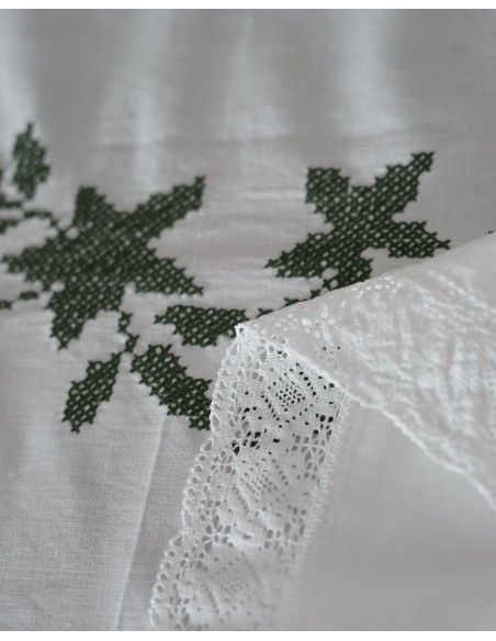 TOVAGLIETTA  RICAMATA A MANO 90x90 cm