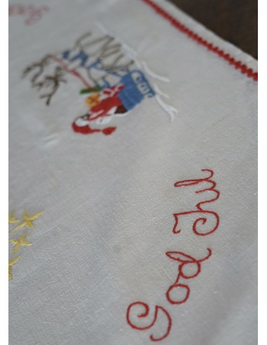 TOVAGLIETTA  NATALIZIA RICAMATA A MANO 82x85 cm